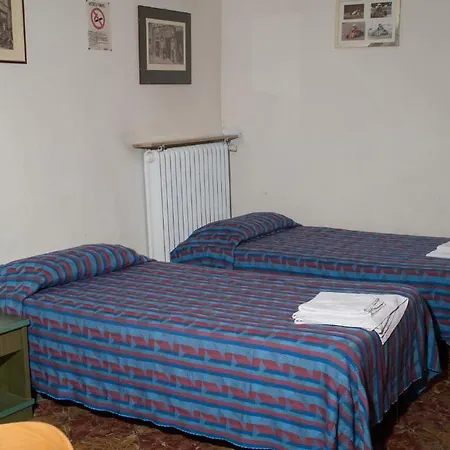 Apartment Affittacamere Daniela Piacenza