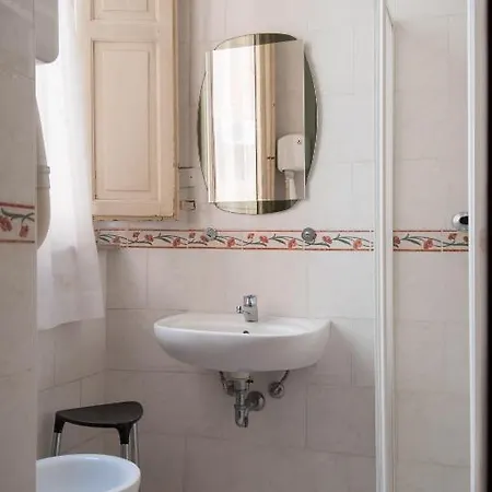 Affittacamere Daniela Apartman Piacenza